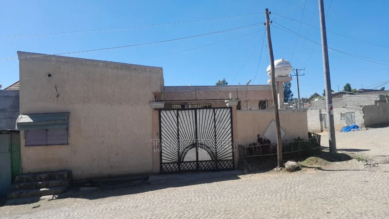 3bdrm House in Kotobe Kehisphaltu, Yeka for sale