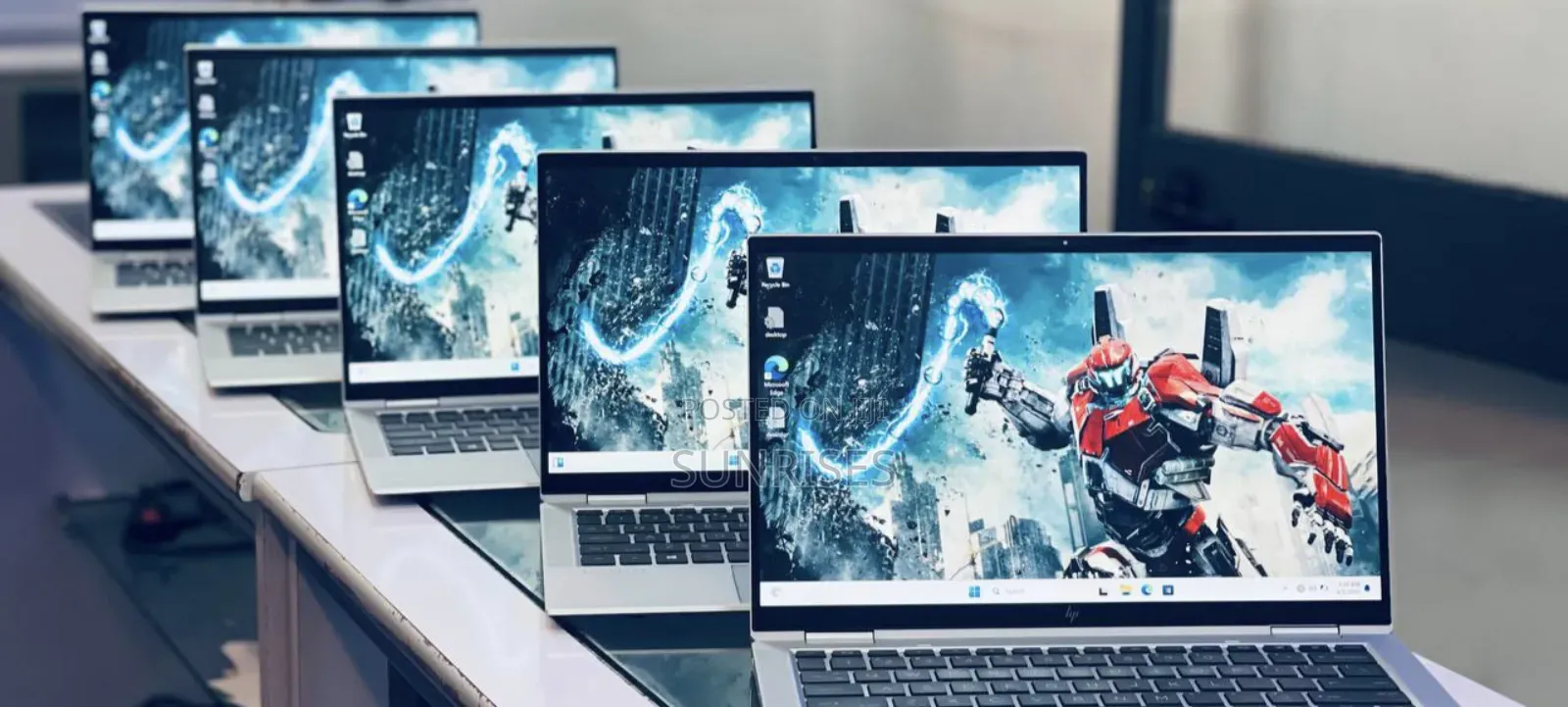 New Laptop HP Elite X2 G8 16GB Intel Core I7 SSD 512GB