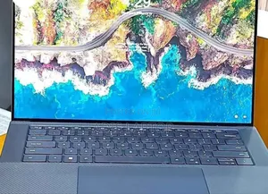 New Laptop Dell Precision 15 3551 16GB Intel Core I7 SSD 512GB