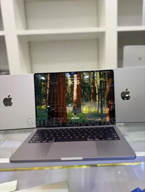 Photo - New Laptop Apple MacBook Pro 2021 M1 16GB Apple M1 Pro SSD 1T