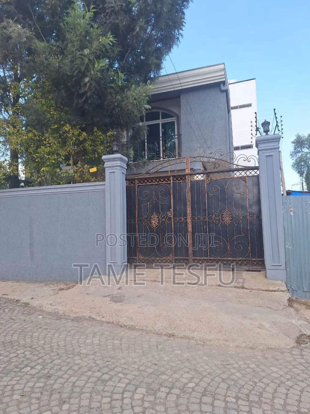 Furnished 5bdrm House in Gorro, Bole for sale