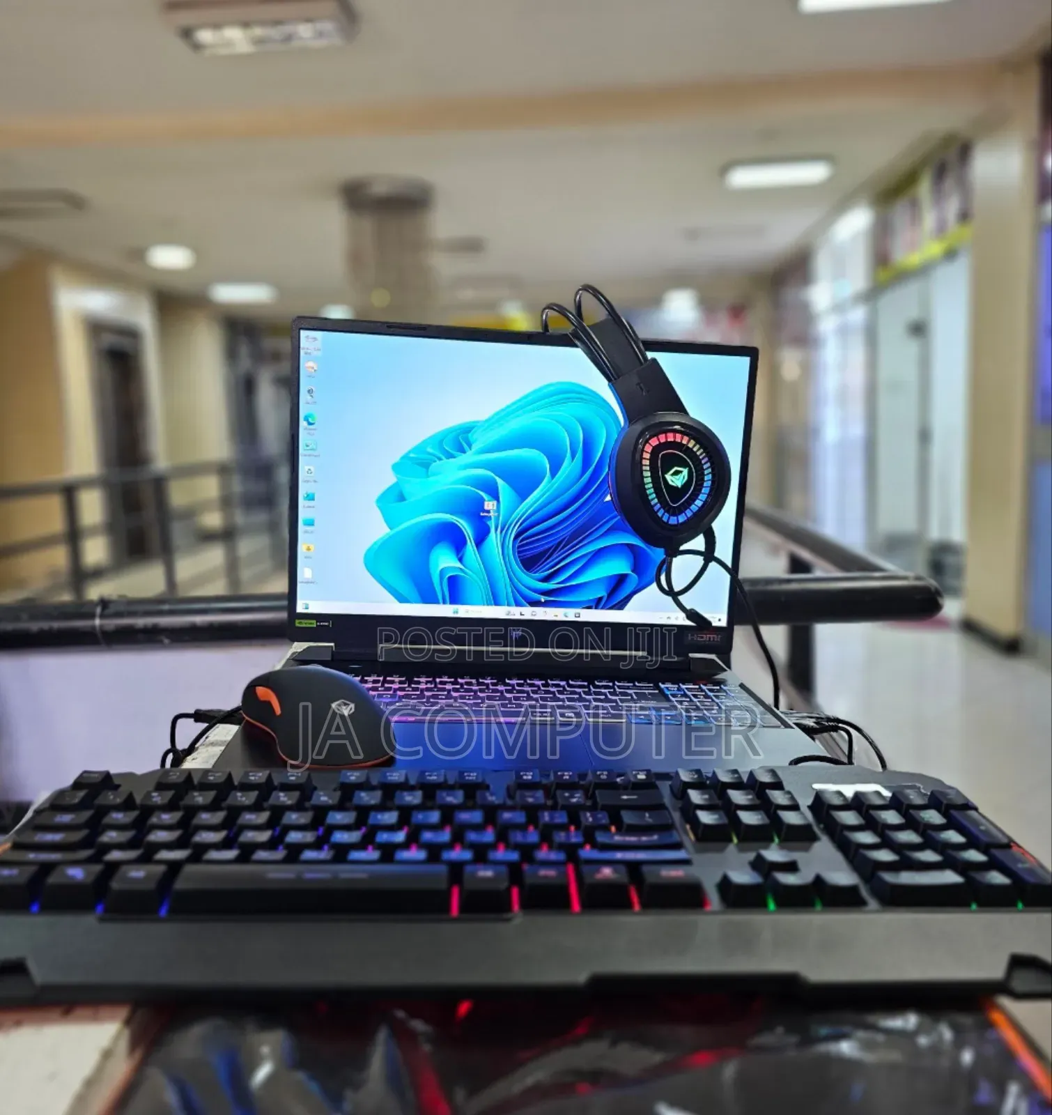 New Laptop Acer Predator Helios 300 16GB Intel Core I9 SSD 1T