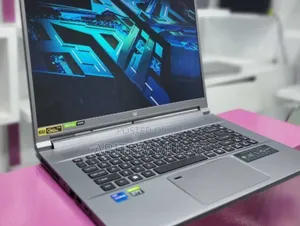 New Laptop Acer Predator Triton 500 SE 16GB Intel Core I7 SSD 1T