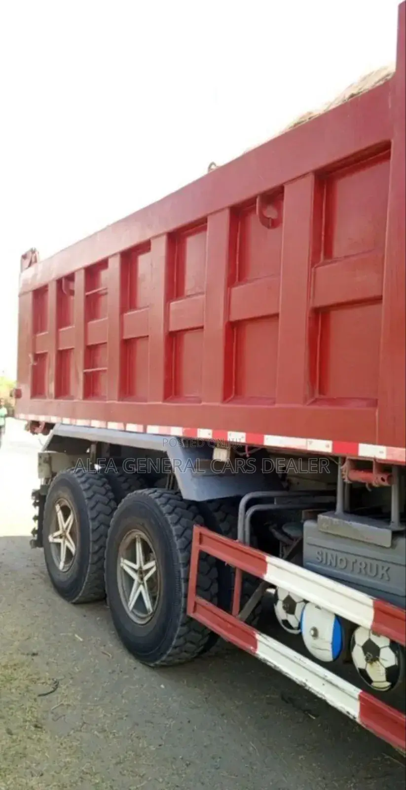 Sino ገልባጭ •2020 •a-08 •ቀረጥ ቀርጧል •ሙሉ ጎማ አለው ••7,700,000