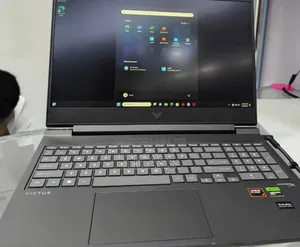 New Laptop HP Victus 15 16GB AMD Ryzen 7 SSD 1T