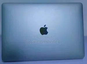 New Laptop Apple MacBook Pro M1 16GB Intel Core I5 SSD 1T