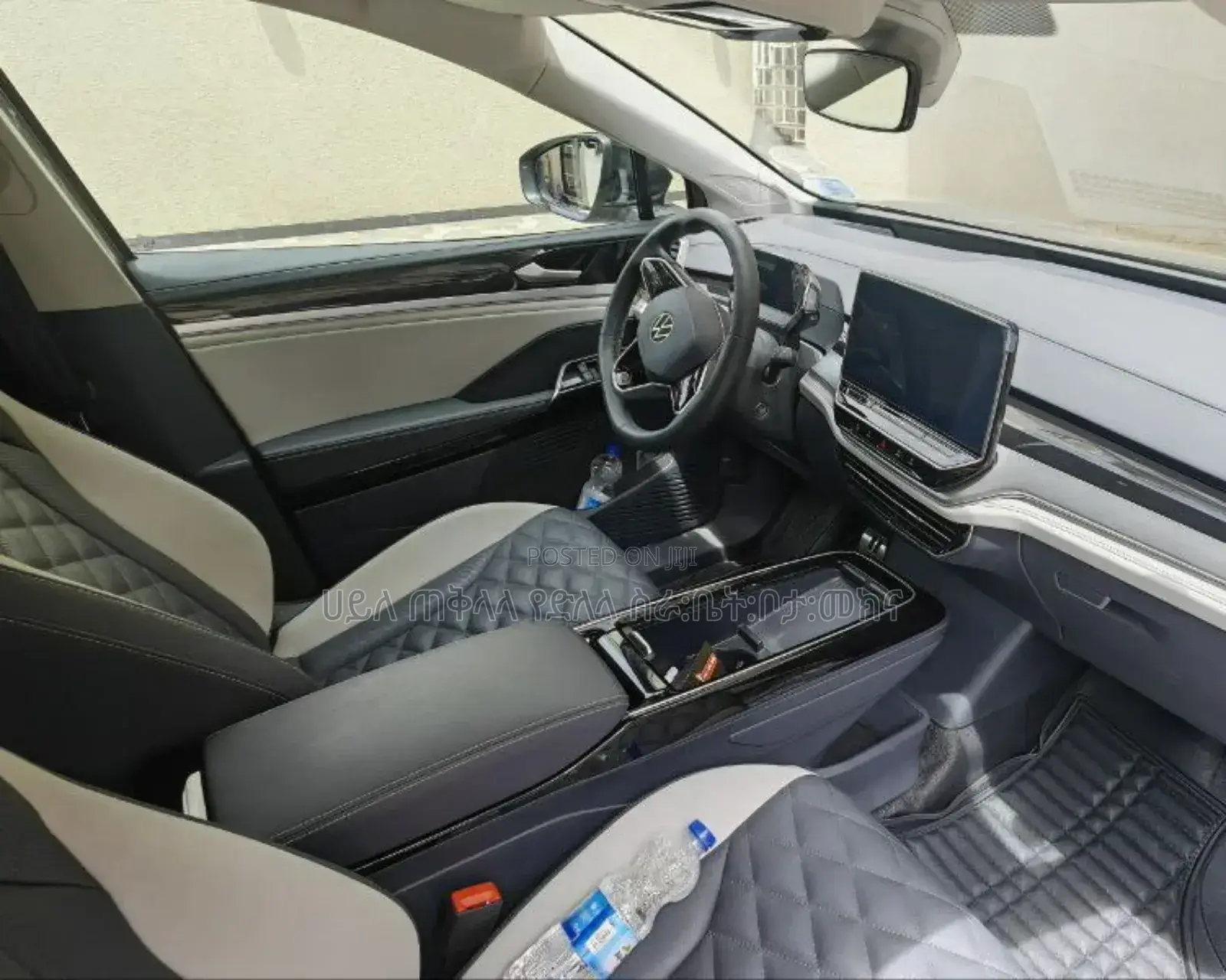 New Volkswagen ID.6 2024 Gold