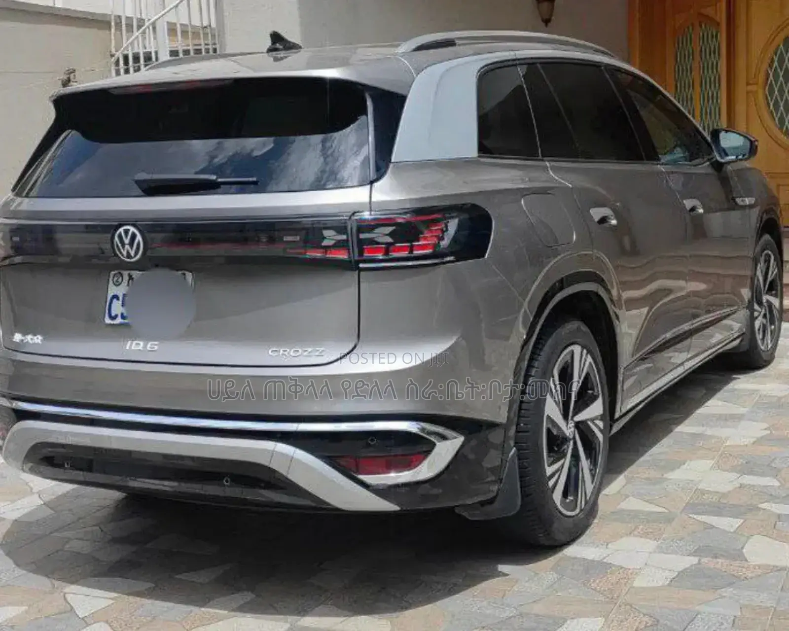 New Volkswagen ID.6 2024 Gold