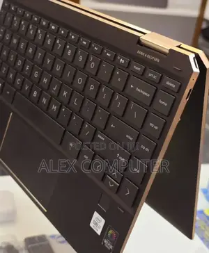 New Laptop HP Spectra 13 8GB Intel Core I5 SSD 512GB