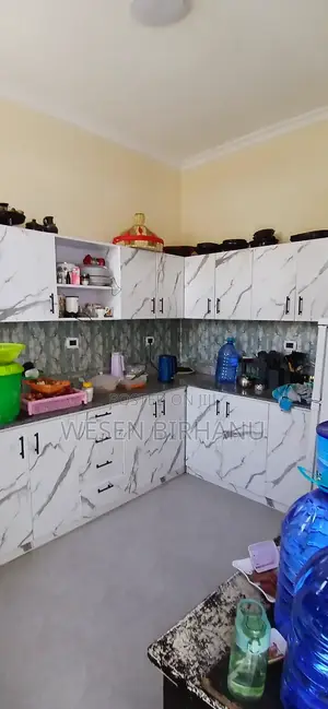 4bdrm Villa in አልሸፕ, Addis Ketema for sale