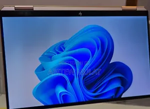 New Laptop HP Spectre X360 8GB Intel Core I7 SSD 512GB