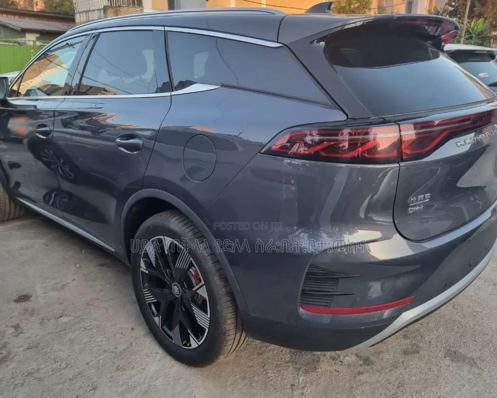 New BYD Tang DM-i 2024 Gray