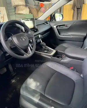 New Toyota RAV4 2022 Silver