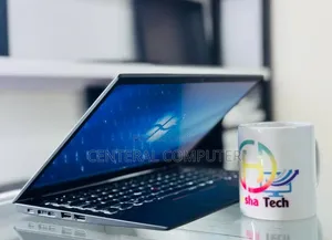 New Laptop Lenovo ThinkPad X1 Carbon Gen11 16GB Intel Core I7 SSD 512GB