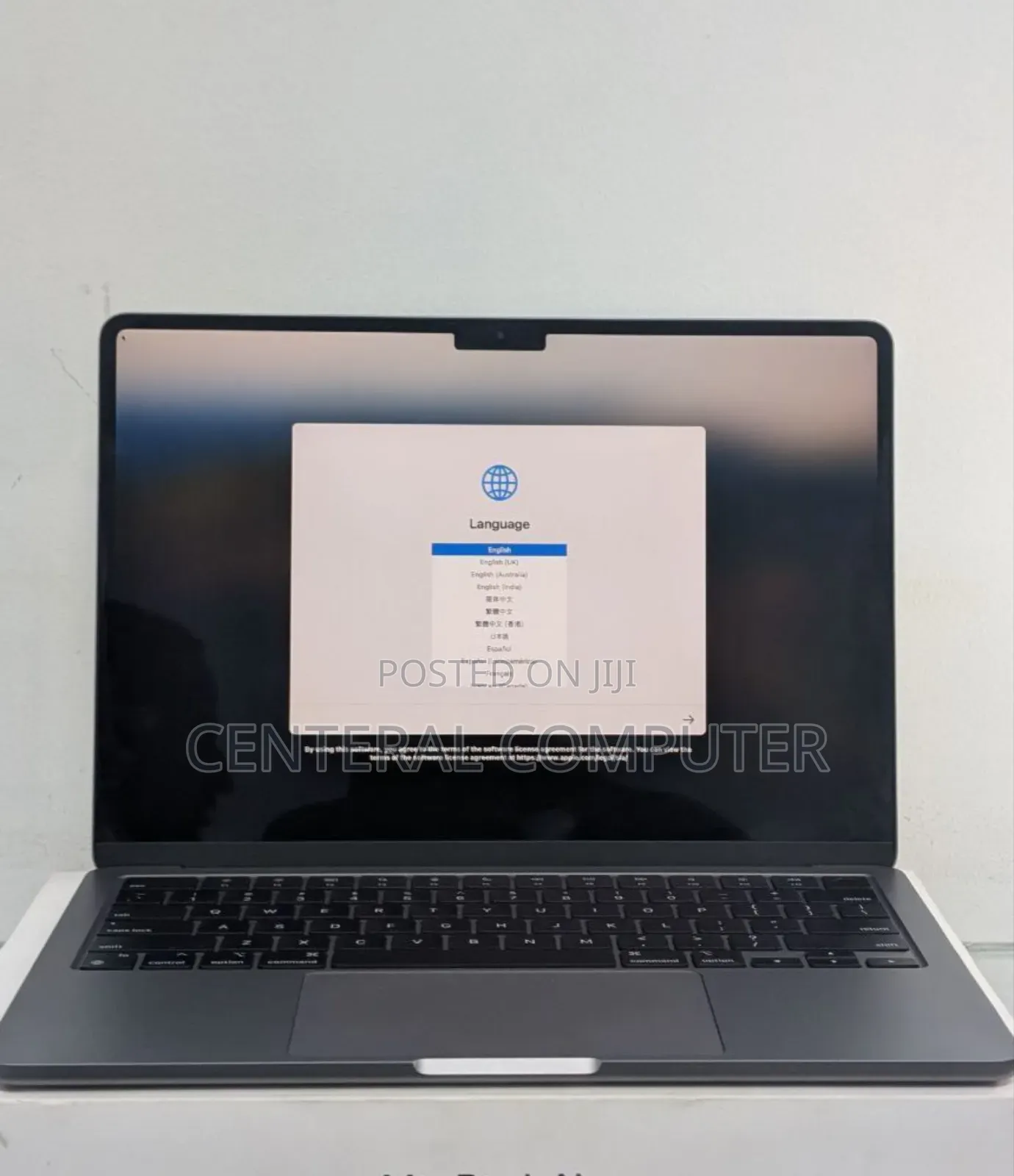 New Laptop Apple MacBook Air 2024 M3 13-Inch 8GB Apple M3 SSD 256GB