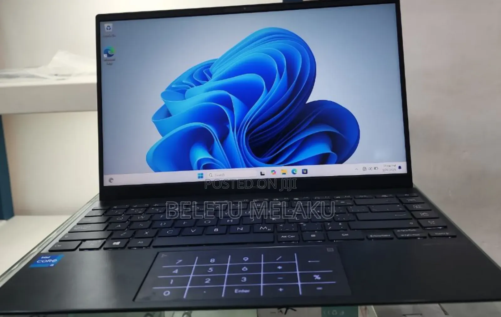 New Laptop Asus ZenBook 13 UX331UN 8GB Intel Core I5 SSD 512GB