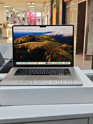 New Laptop Apple MacBook Air 2022 M2 8GB Apple M2 SSD 256GB