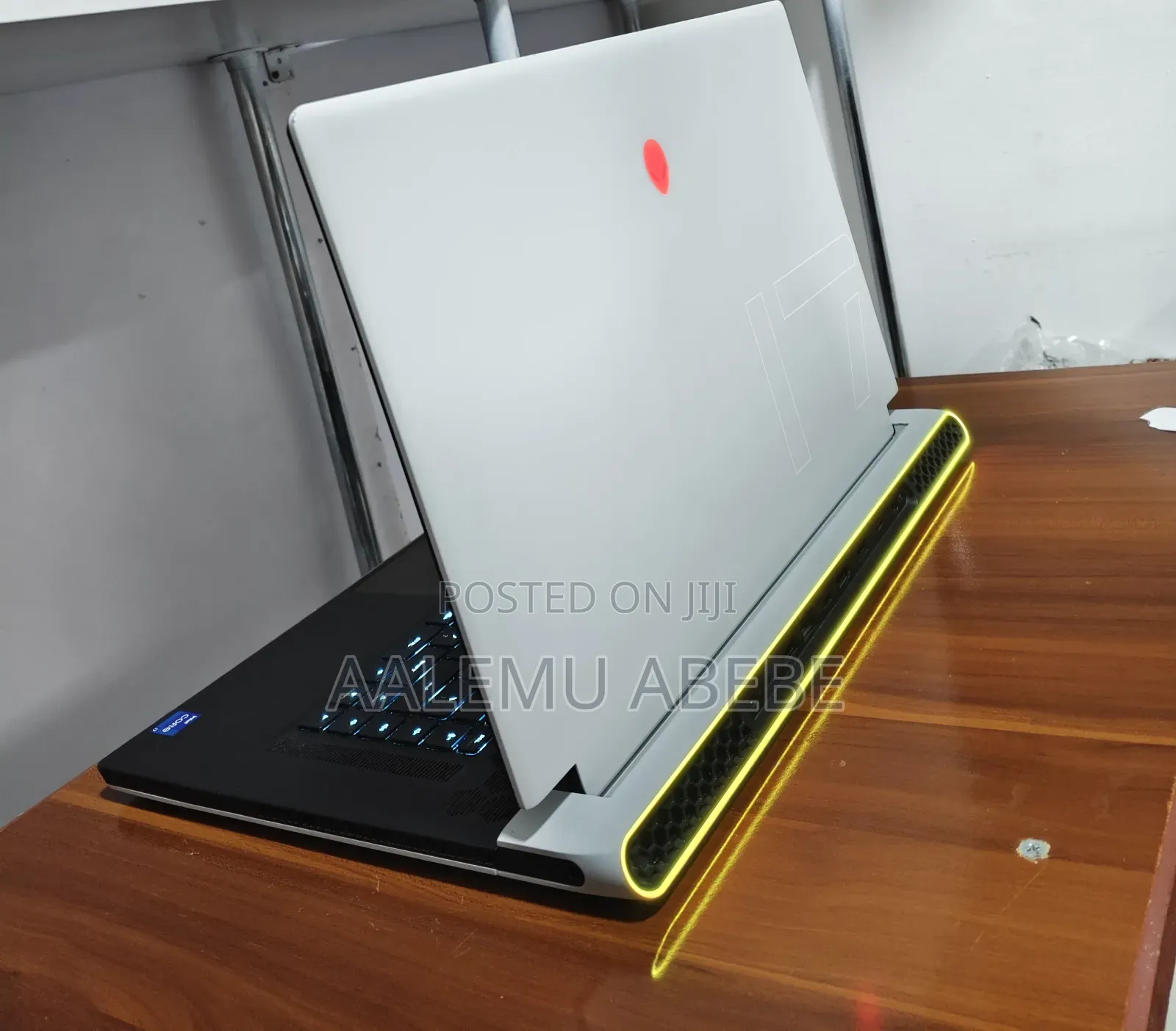 New Laptop Alienware M17x R2 32GB Intel Core i7 SSD 1T