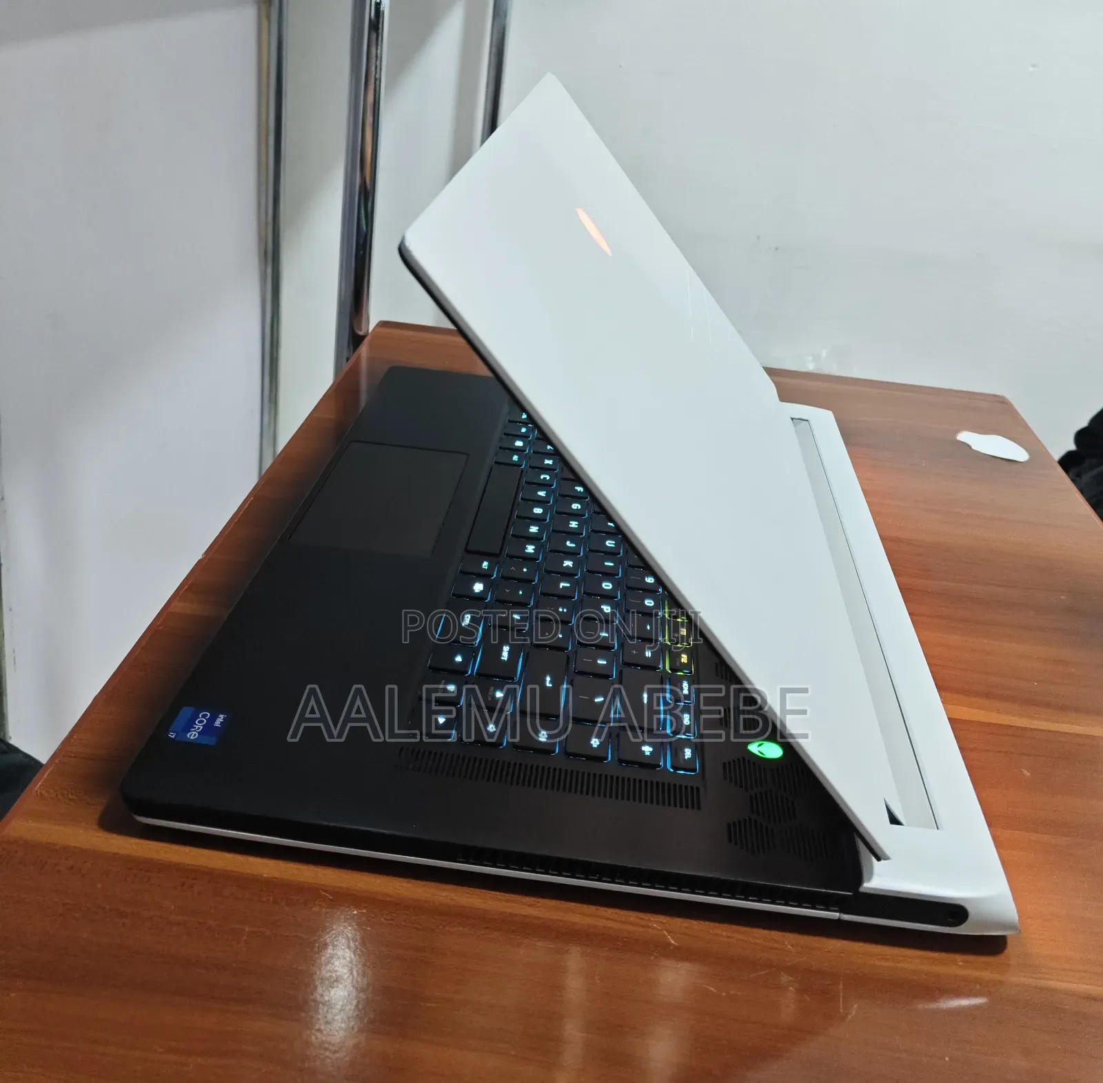 New Laptop Alienware M17x R2 32GB Intel Core i7 SSD 1T