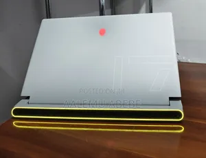 New Laptop Alienware M17x R2 32GB Intel Core i7 SSD 1T