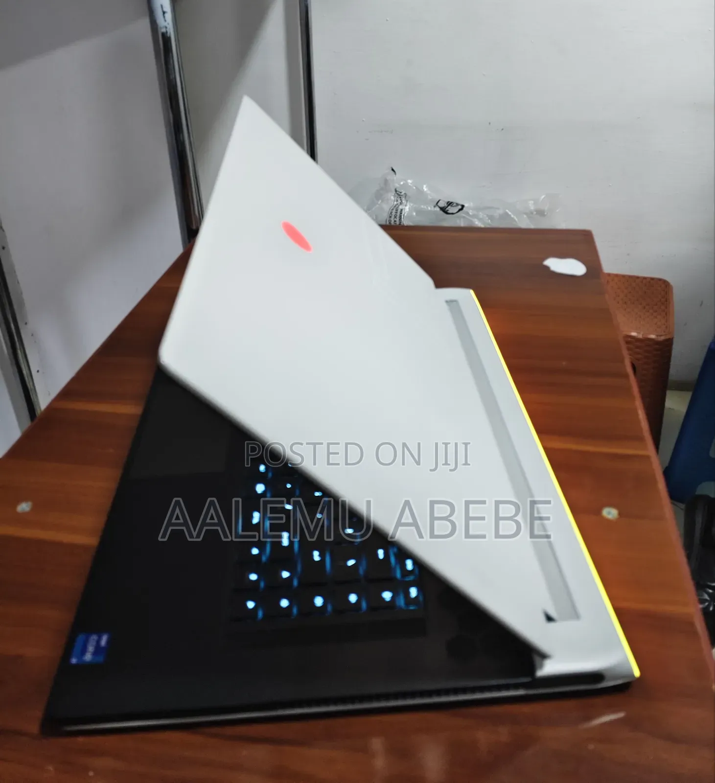 New Laptop Alienware M17x R2 32GB Intel Core i7 SSD 1T