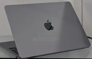 New Apple MacBook Air 2024 M3 13-Inch 8GB Intel Core M3 SSD 256GB