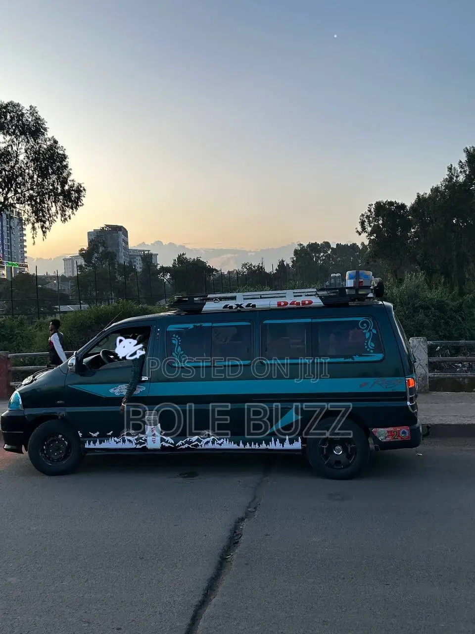 Dolphin ይከራያል