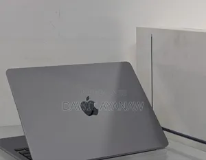 New Apple MacBook Air 2024 M3 13-Inch 8GB Intel Core I5 SSD 256GB