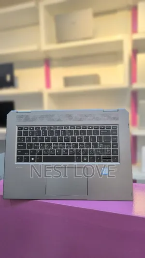 New Laptop HP ZBook Studio X360 15 G6 32GB Intel Xeon SSD 512GB