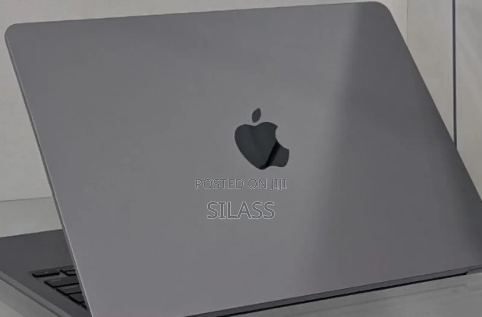 New Laptop Apple MacBook Air 2024 M3 13-Inch 8GB Apple M3 SSD 256GB