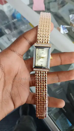 Photo - Stylish High Quality Watch for Girls