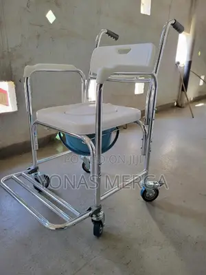 Photo - Removable Pedal Bathroom Chair፪矬commode Chair With Padded