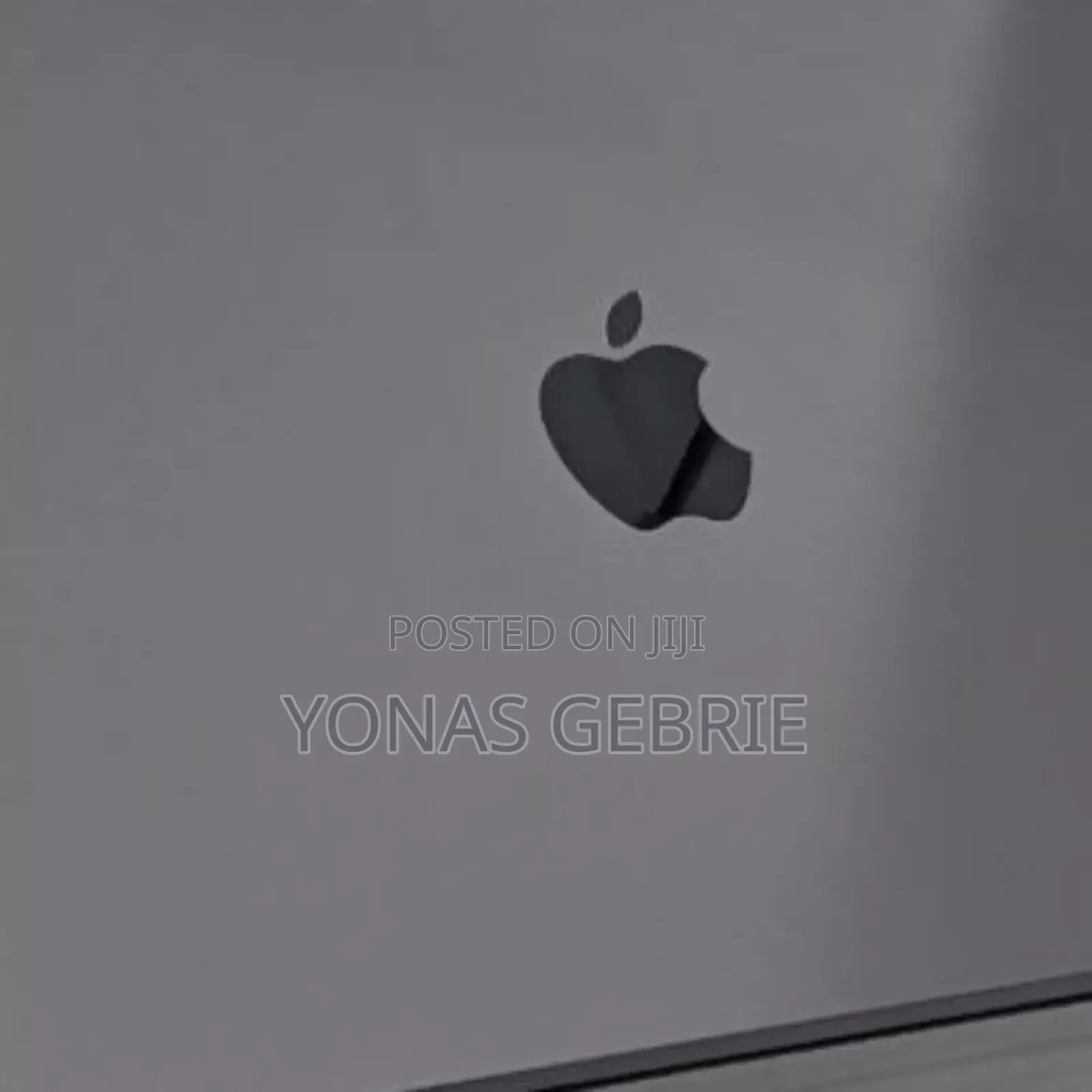 New Laptop Apple MacBook Air 2024 M3 13-Inch 8GB Apple M3 SSD 256GB