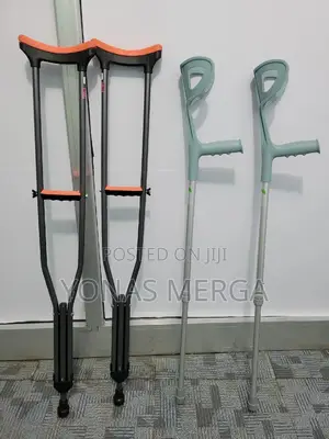 Photo - Elbow Crutches፫ella Desa Lifescience Under Arm Crutches Pair
