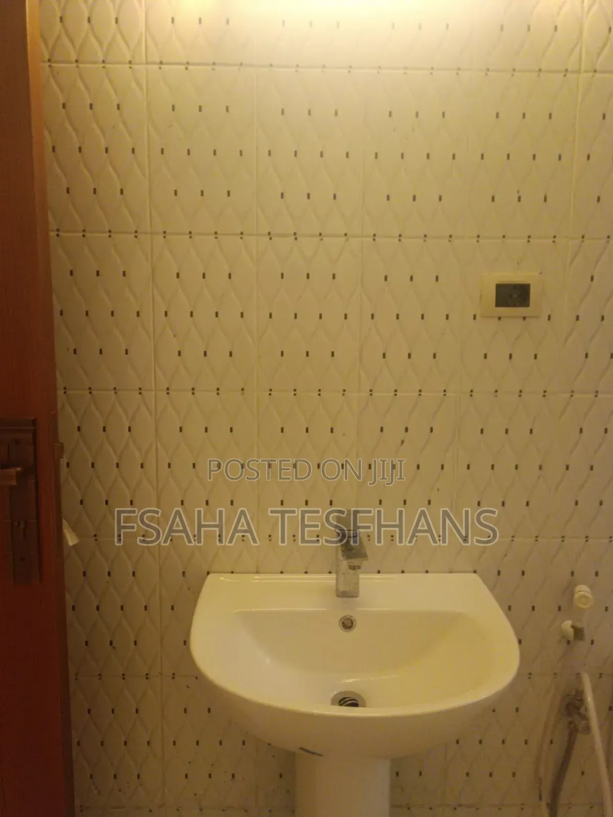3bdrm Apartment in Luxury  Apartment , Yeka for rent