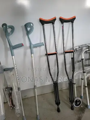 Photo - Adult Tall 1-Pair፭斉(2) Crutches Adult 1 Pair Mdsv80535