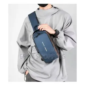 Photo - **Sleek Durable Oxford Cloth Shoulder Bag**