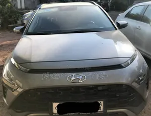 Photo - Hyundai Bayon 2022 Silver