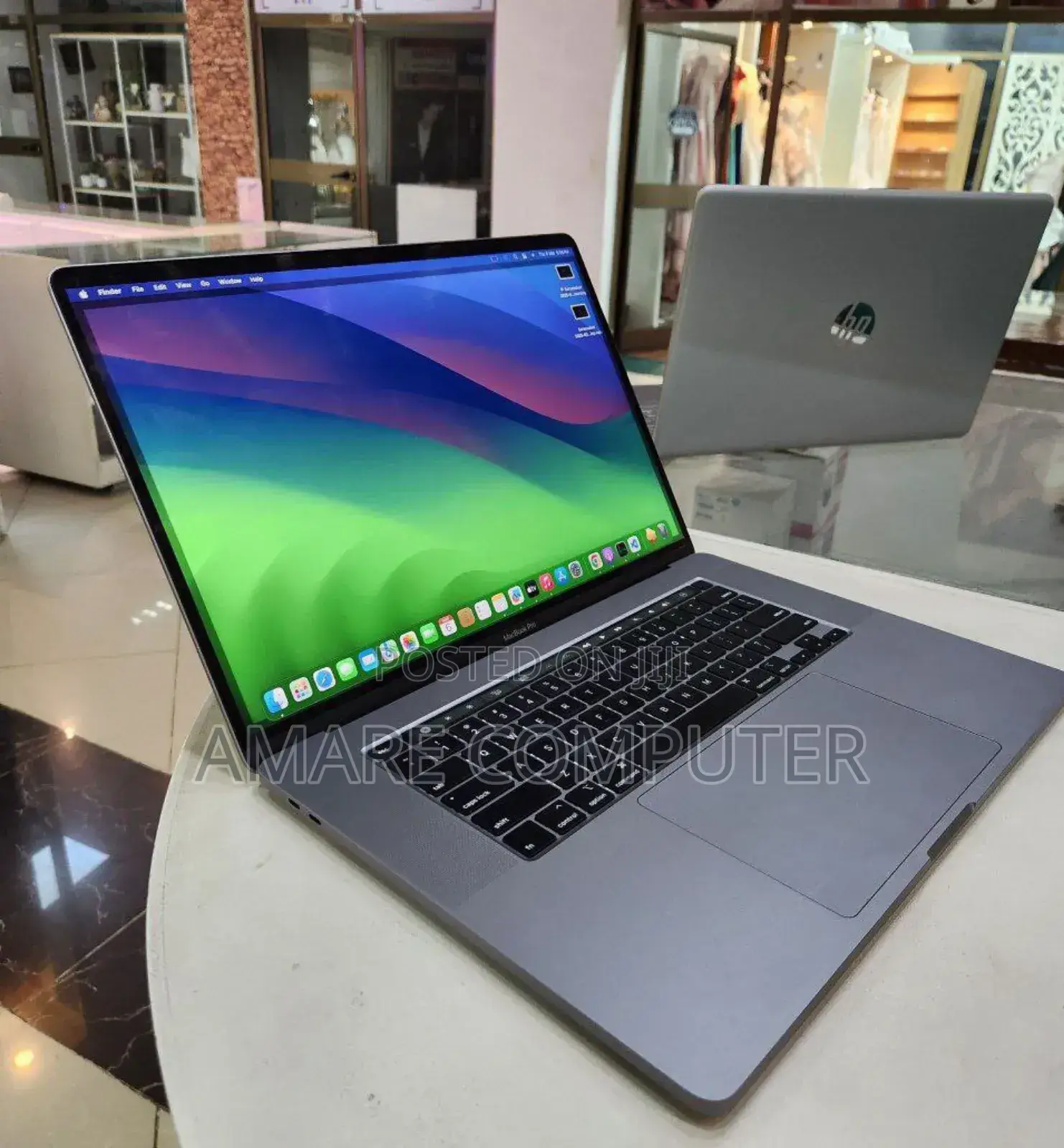 New Laptop Apple MacBook Pro 2019 16GB Intel Core I9 SSD 1T
