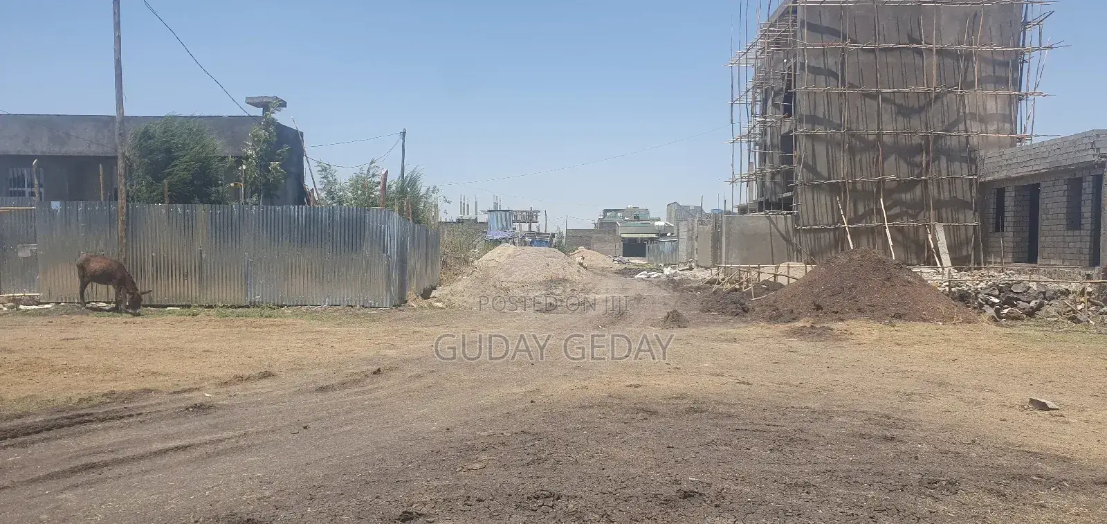 140 ካሬ ቦታ ዩኒሳ ኦሮሚያ ባንክ ጀርባ