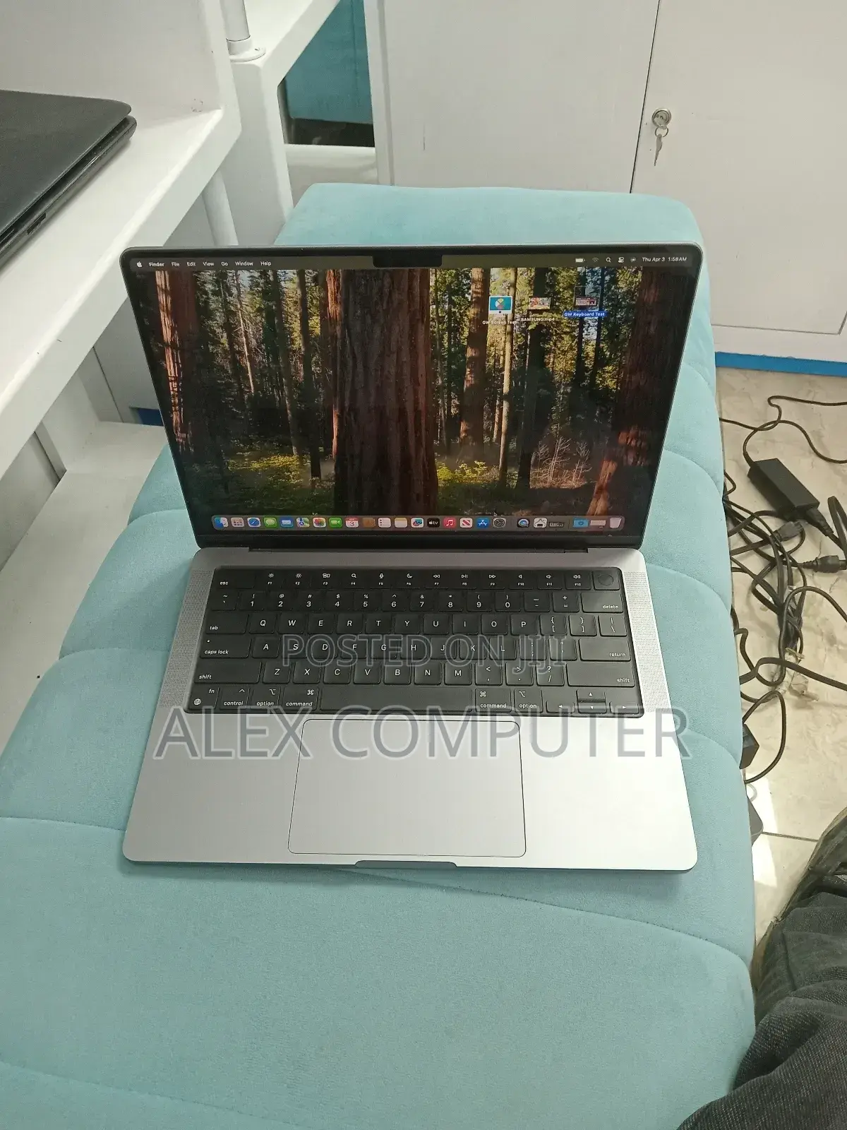 New Laptop Apple MacBook Pro M1 16GB Apple M1 Pro SSD 1T