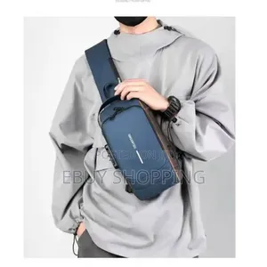 Photo - **Fashion Crossbody Bag – Ideal for Parties Daily Use**