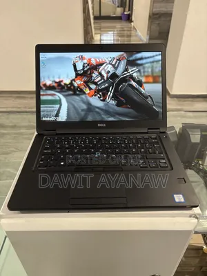 Photo - New Laptop Dell Precision 7520 16GB Intel Core I7 SSD 512GB