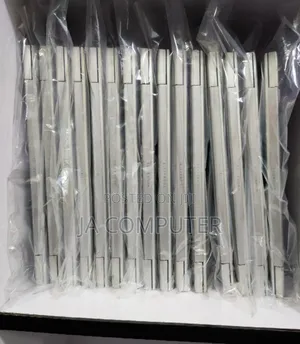 New Laptop HP EliteBook 830 G6 16GB Intel Core I7 SSD 512GB