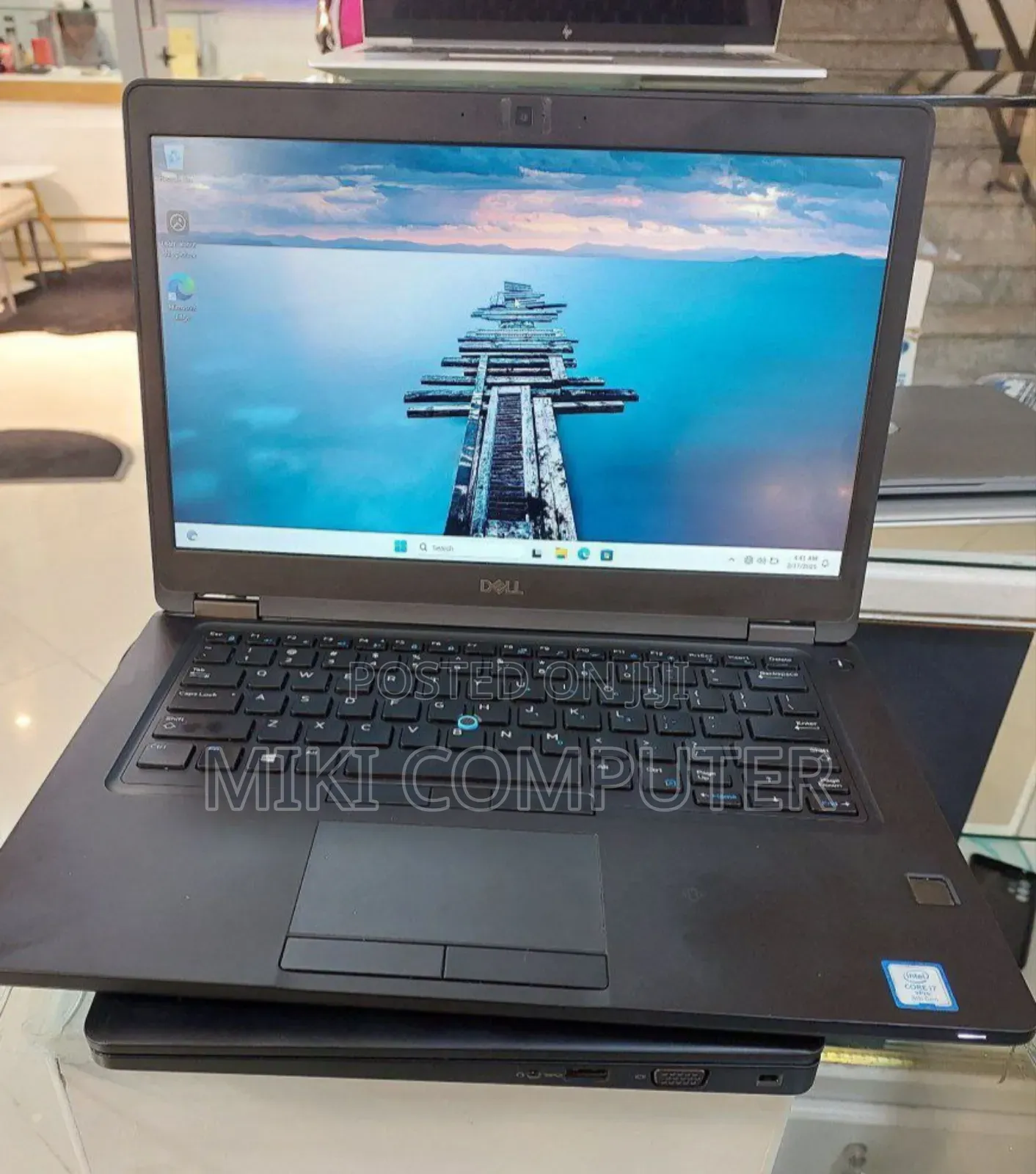 New Laptop Dell Latitude 5310 8GB Intel Core I7 SSD 256GB