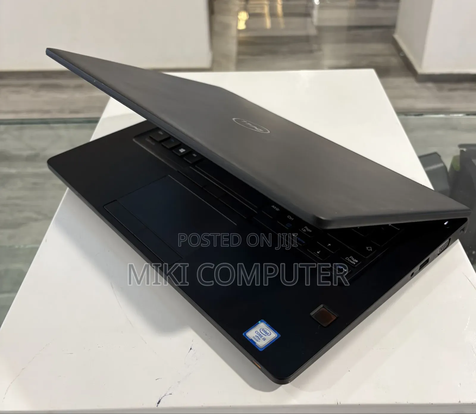 New Laptop Dell Precision 15 7520 16GB Intel Core I7 SSD 512GB