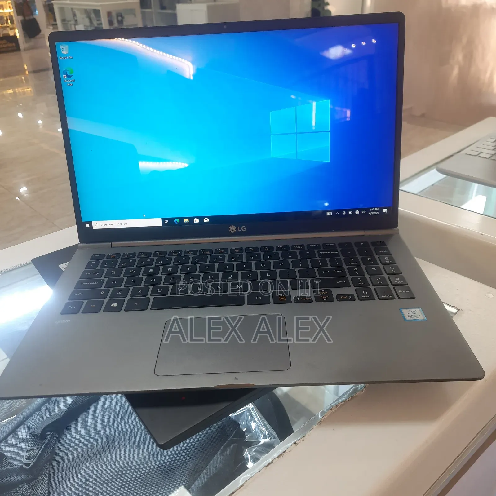 New Laptop LG Gram 15.6 16GB Intel Core I7 SSD 512GB