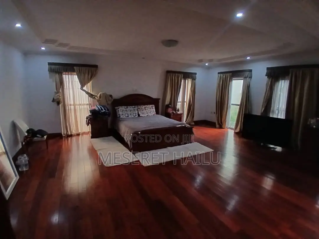 5bdrm House in Besrate Geberale, Nifas Silk-Lafto for rent