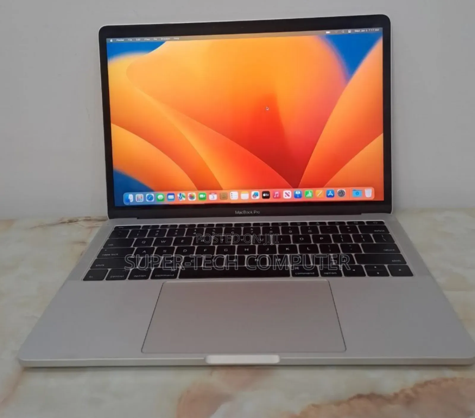 New Laptop Apple MacBook Pro 2017 16GB Intel Core I5 SSD 128GB
