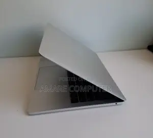 New Laptop Apple MacBook Pro 2017 8GB Intel Core I5 SSD 128GB